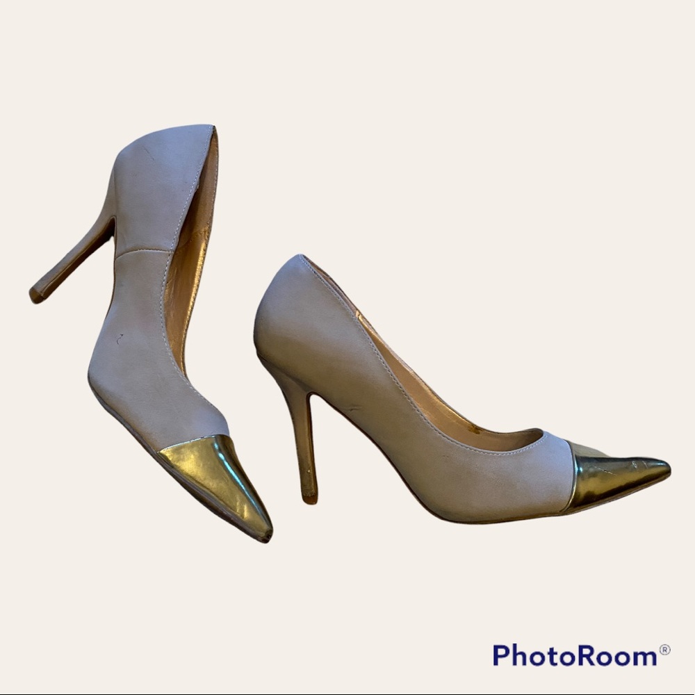 JUSTFAB Tan PUMPS with gold shiny toe SIZE 8.5 HEELS 4 inches
